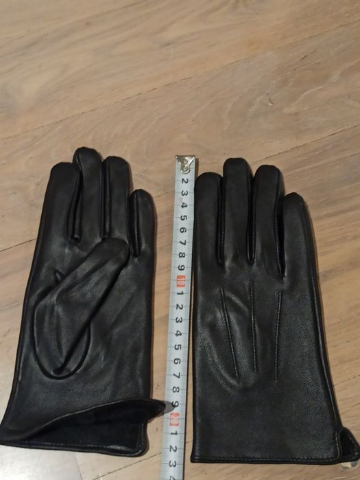 Нови кожени ръкавици