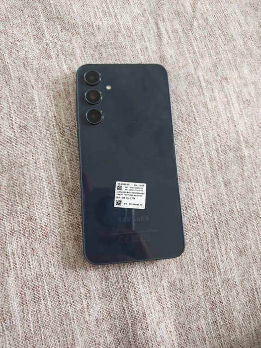 Samsung a35 8/128 gb