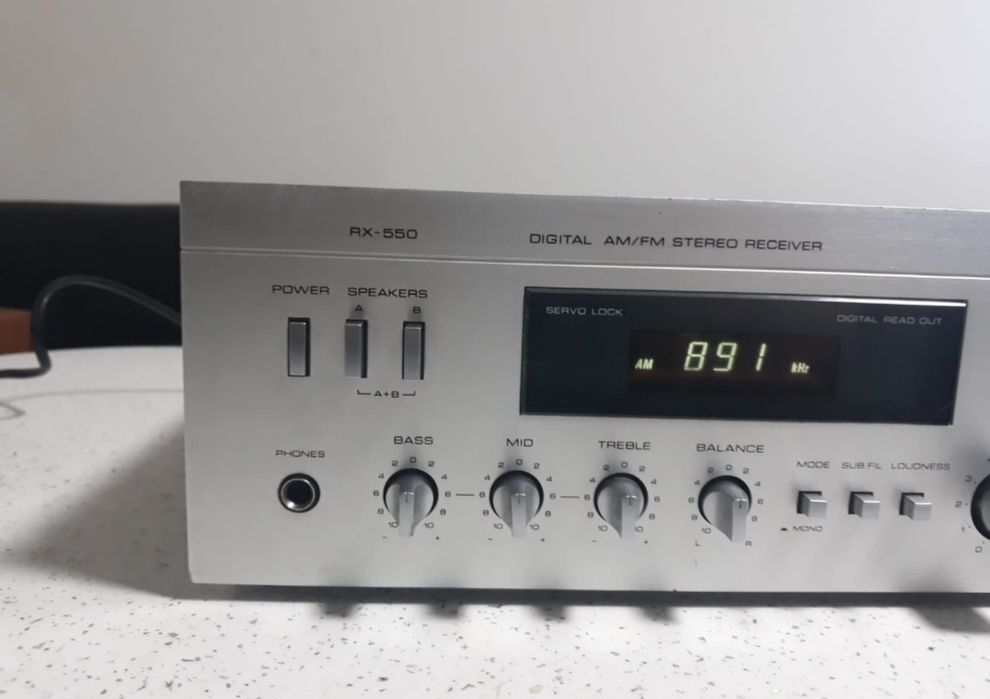 Amplituner Rotel RX-550