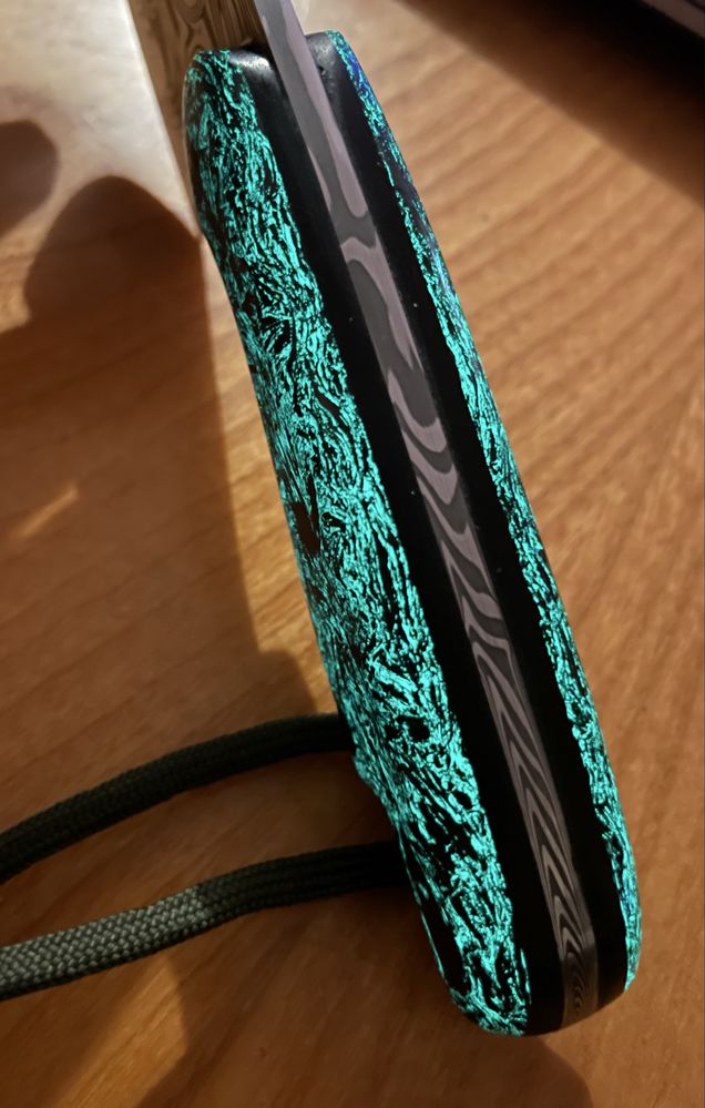 Нож за дране, ръчна изработка от дамаска стомана Damasteel