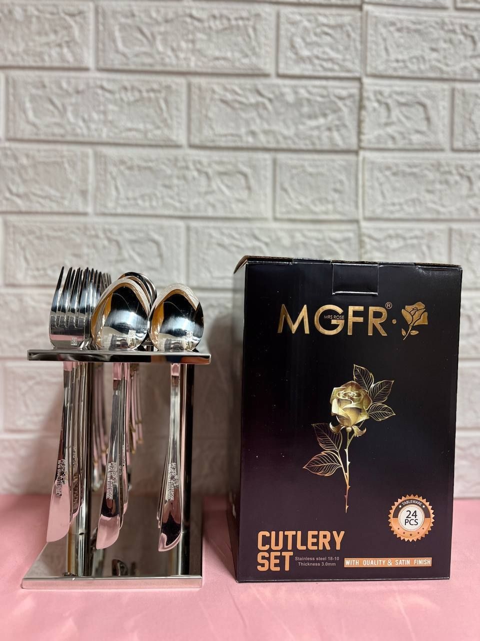 MGFR набор столовых приборов 01 24 шт, сталь