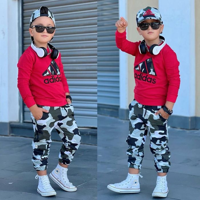 Pret redus bluza si pantalon