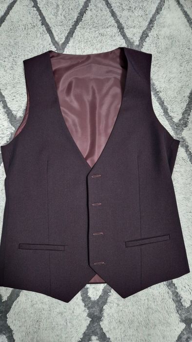 Costum smoking slim bordo, cu vestă