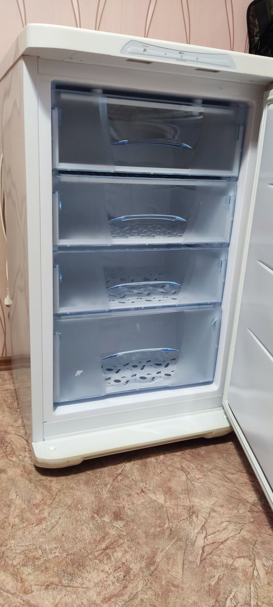 Морозильник Бирюса