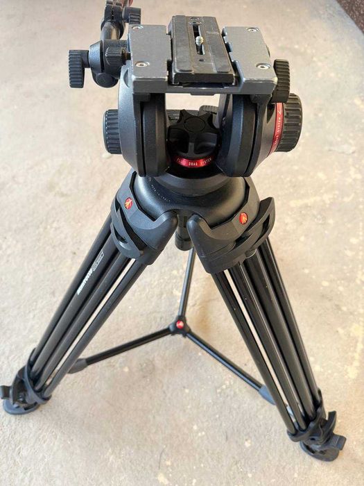 Manfrotto 546B 504HD Fluid Video Head  Aluminum Tripod