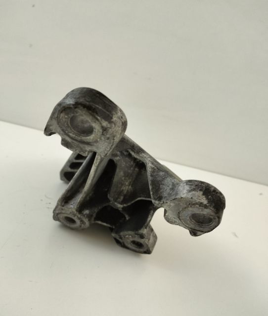 Suport motor  stanga 8K0199307BE / 8K0 199 307BE / 8K0-199307BE / 8K0