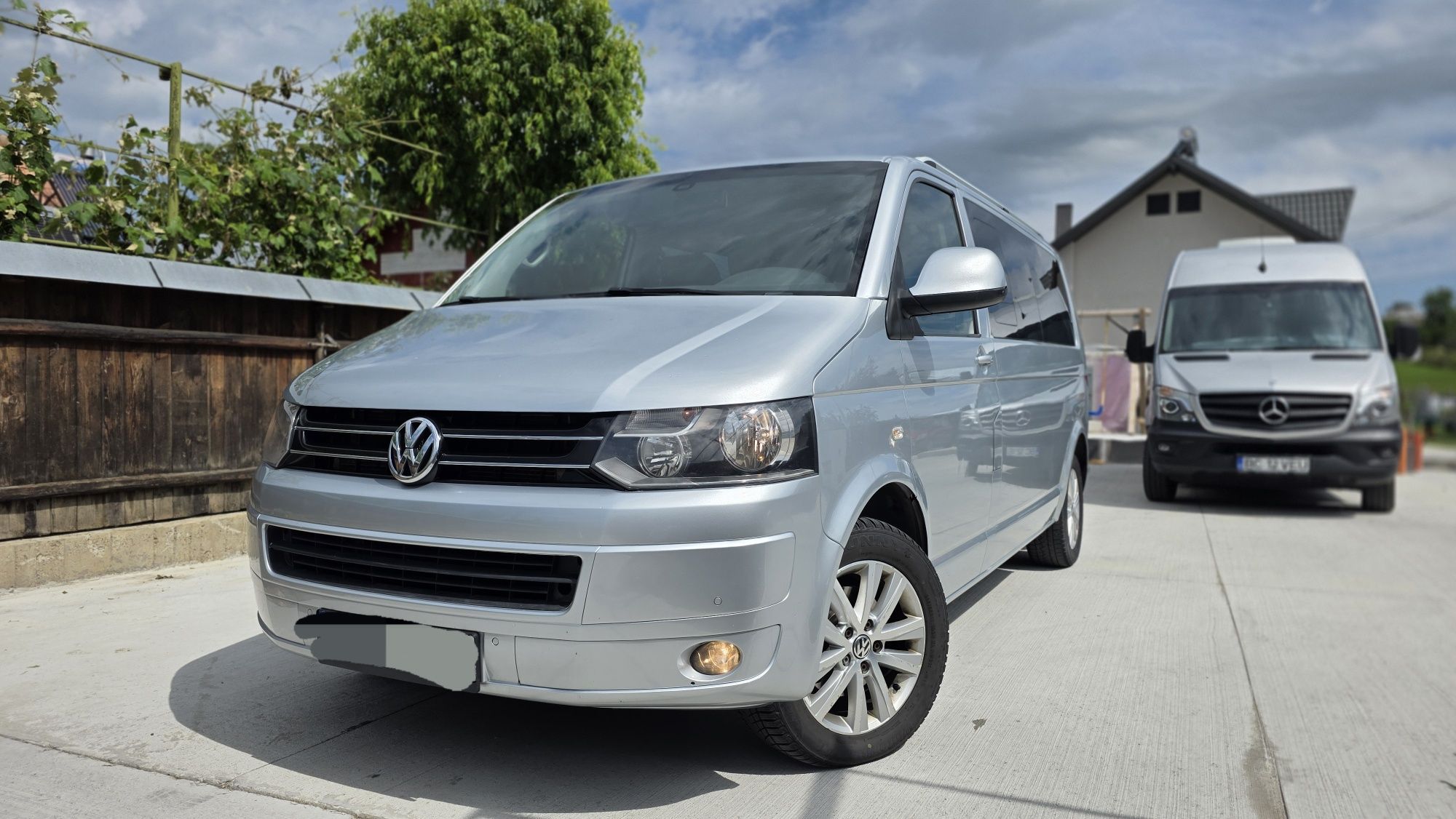 *** Volkswagen Caravelle AN 2015--140 CP  ***