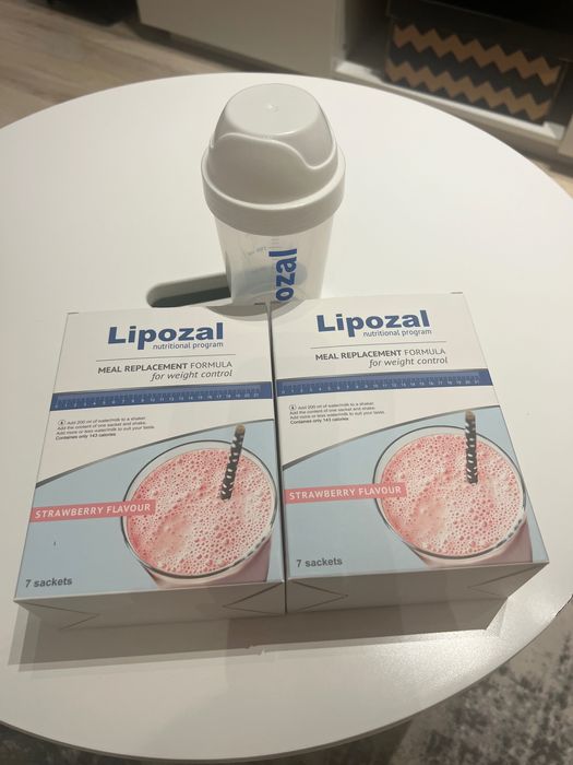 Lipozal ,inlocuitor de masa, 12 plicuri cu aroma de capsuni.