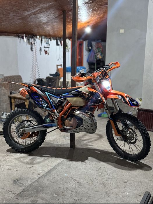 Vând KTM EXC 300 2T