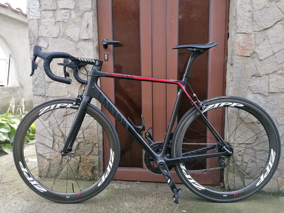 Шосеен CANYON Full Carbon 6,8 кг. Sram RED Etap 2*11