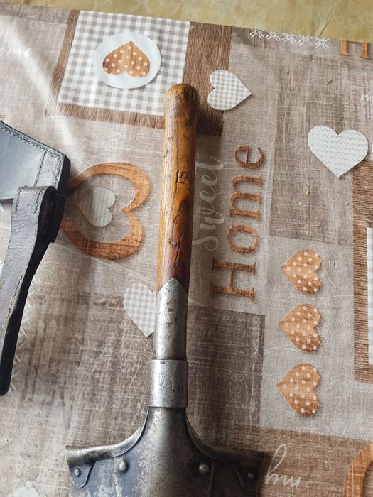 Стара войнишка лопата