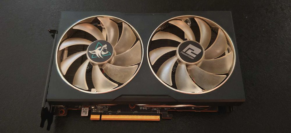 Продавам Перфектна Видео Карта PowerColor RX 6600XT 8GB 256bit