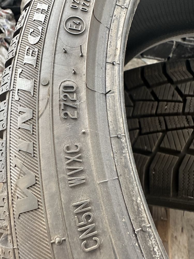 225/40/18 Viking dot20