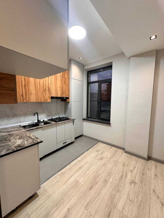 ЖК Солярис новостройка 3 комнатная можно под офис 100 м2