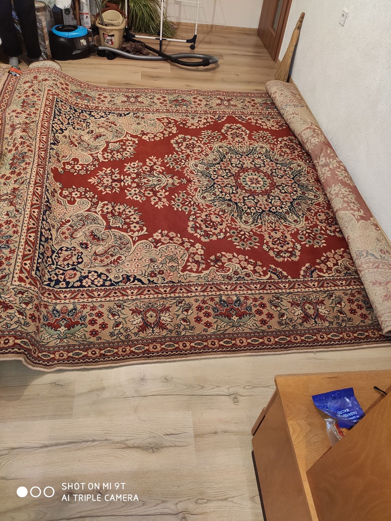 Персийски килими, чисто нови,различни видове цветове и размери!