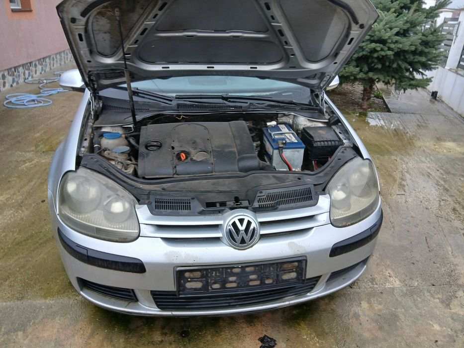 Vand golf 5  16 fsi  cutie 6 trepte