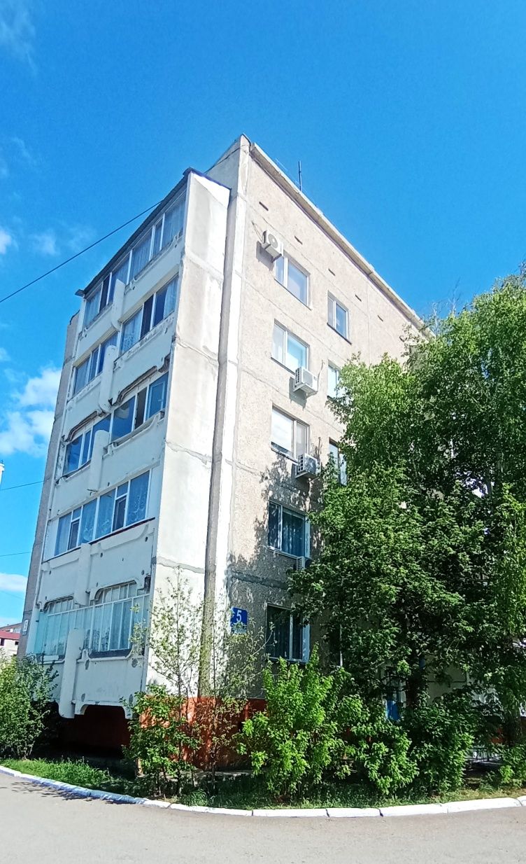 4 комнатная квартира в г Лисаковск