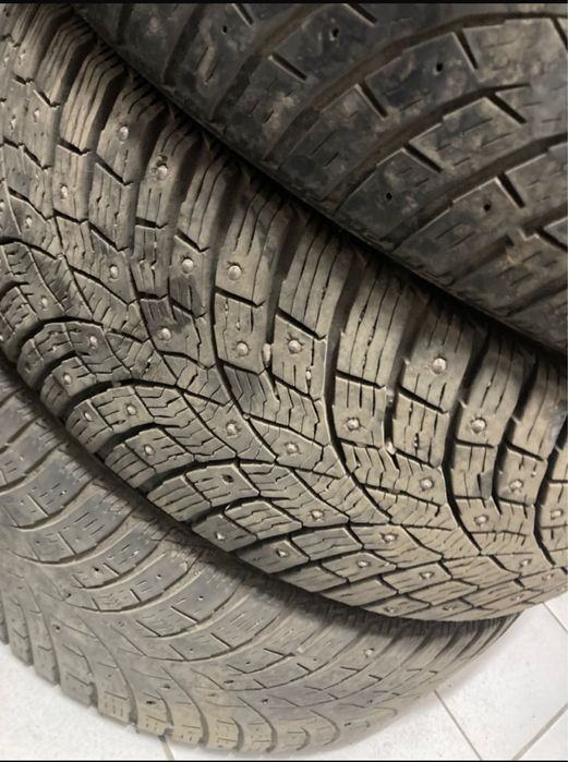 Продам Зима 215/55 R17
