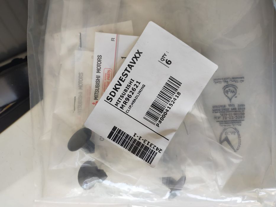 Clipsuri fixare originale noi Mitsubishi