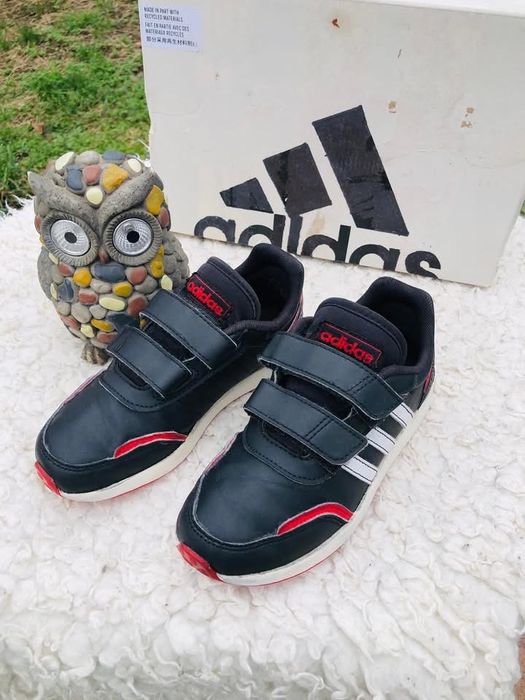 Adidasi baiat-marimea 29-30,inter19cm,ca piele Salomon,Geox,Ecco,Nike