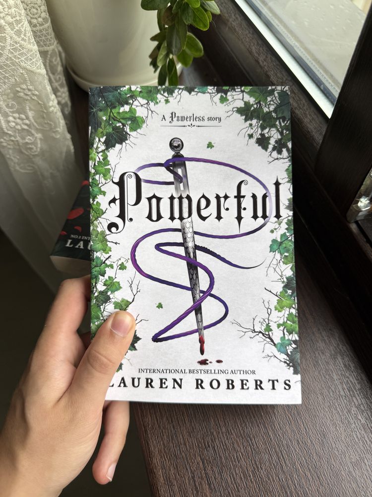 “Powerless”, “Powerfull” и “Reckless” - Lauren Roberts