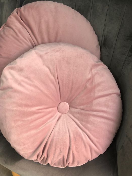 Розови декоративни възглавници