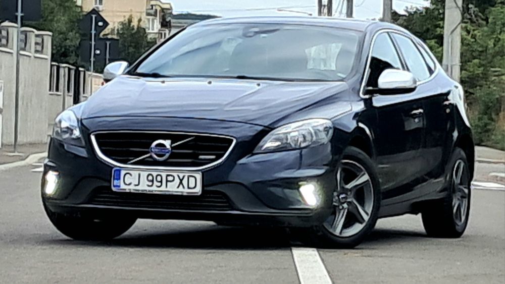 Volvo  v40 an 2015 R-desing impecabil