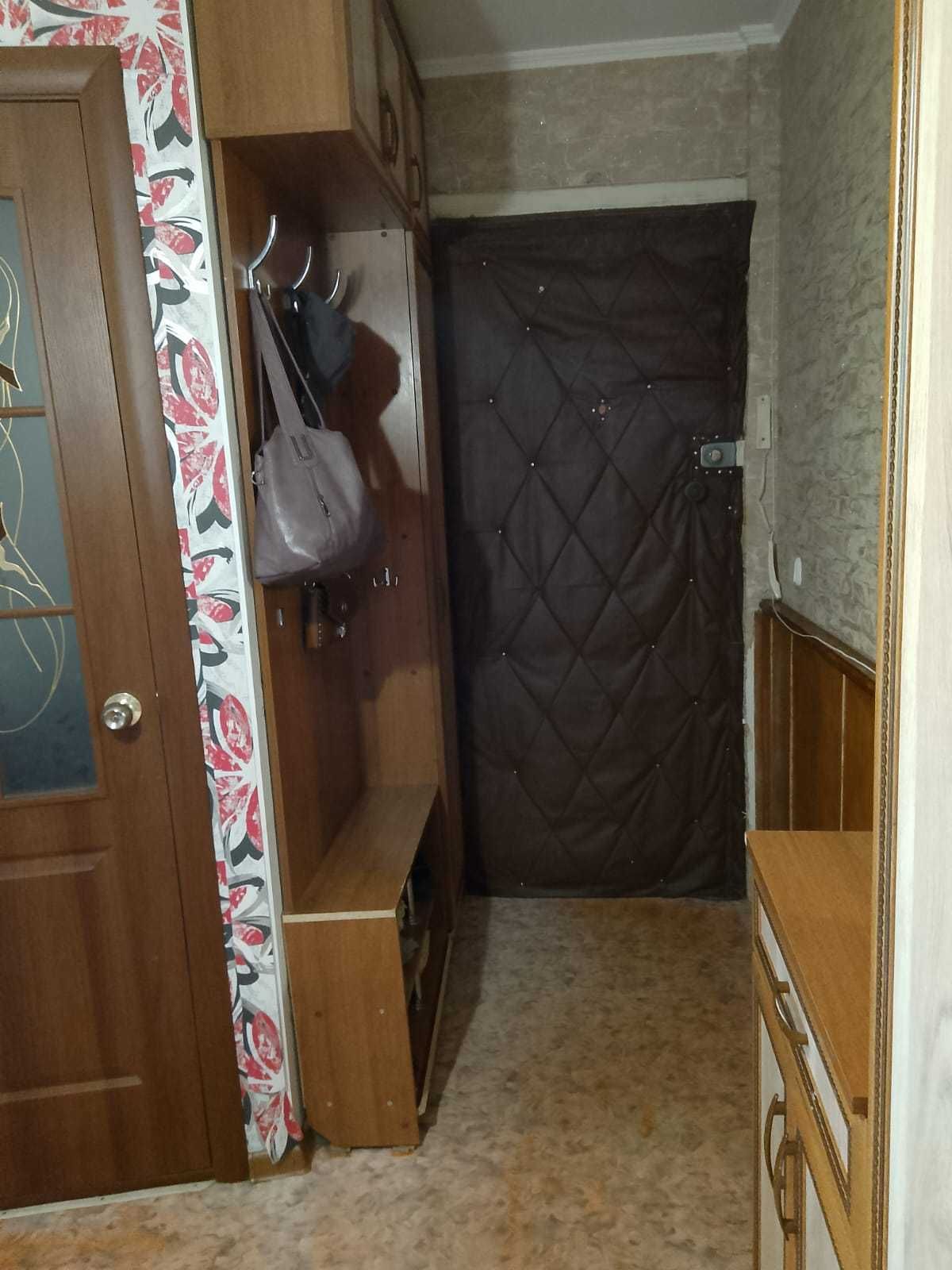 Продам 2 комнатную квартиру в центре