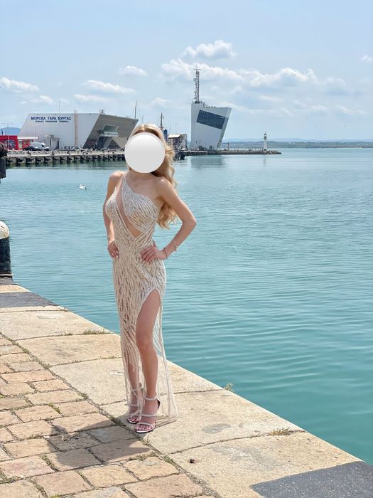 Pembe Kenan бална рокля