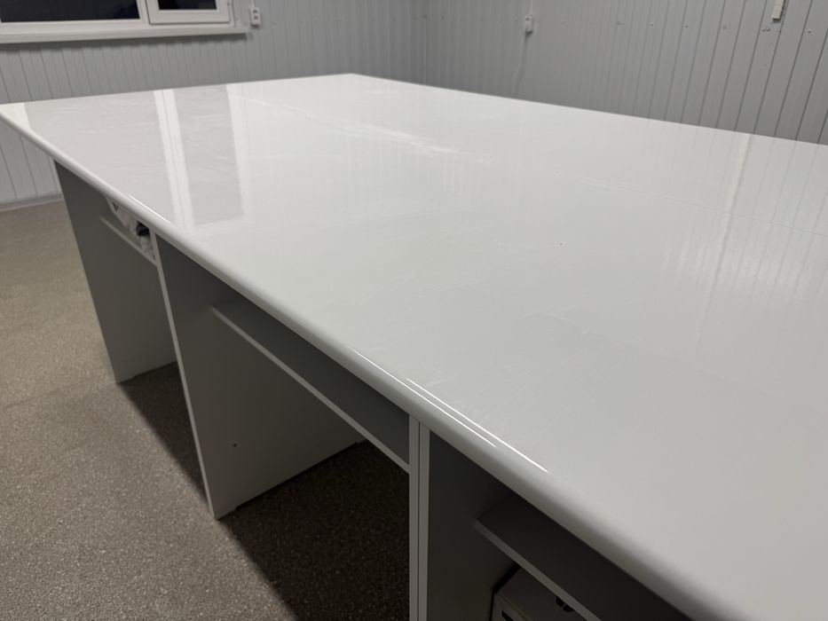 Продам стол отличного качества