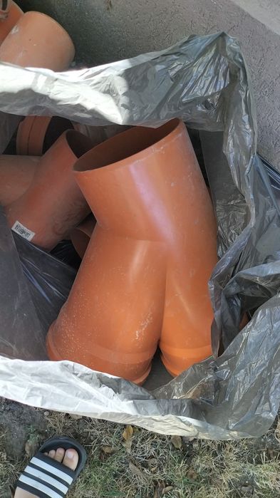 Vand teuri coturi scurgere