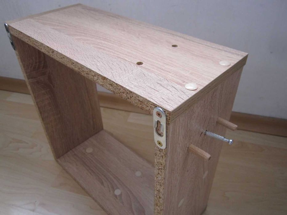 Дървена етажерка (рафт, лавица) за стена, квадратна, 35х35