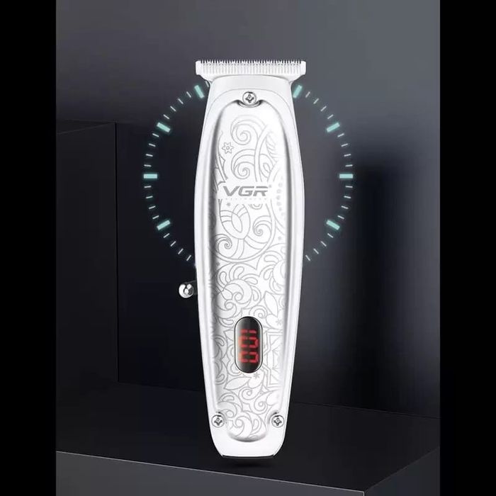 Aparat profesional de tuns VGR V-061 USB 3W Otel