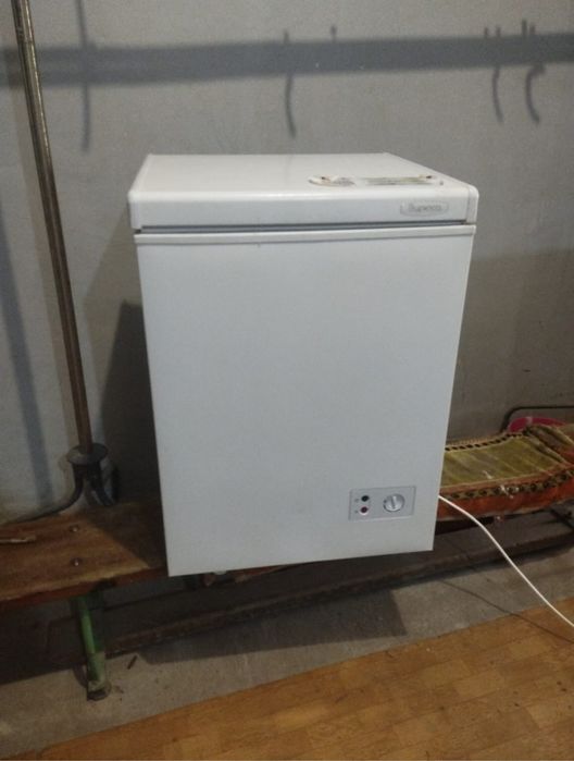 Продам морозильную камеру