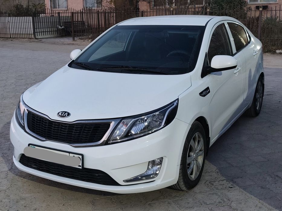 Продам автомобиль Kia Rio