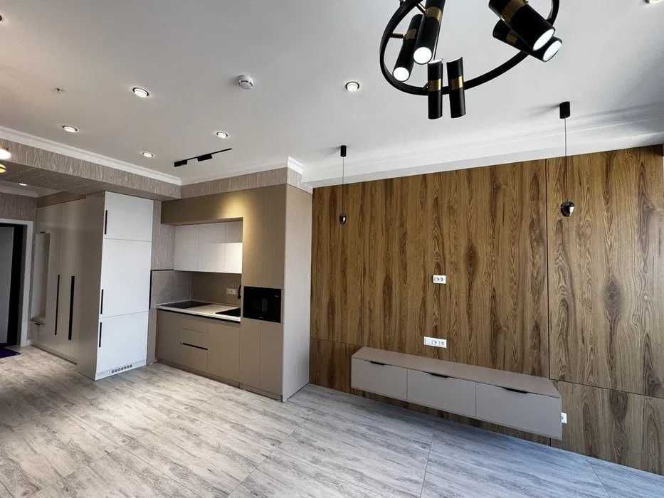 Студия 37 м² с авторским ремонтом в U-Tower, 17 этаж!`