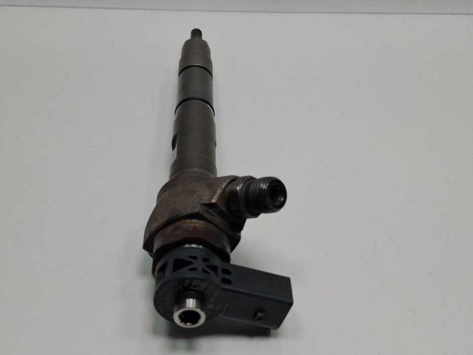 Injector AUDI A3 Sportback 8VA, 8VF 2012 - > TDI CLHA 04L130277G