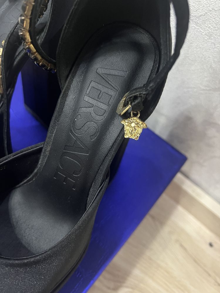 Versace tufliy,orginal