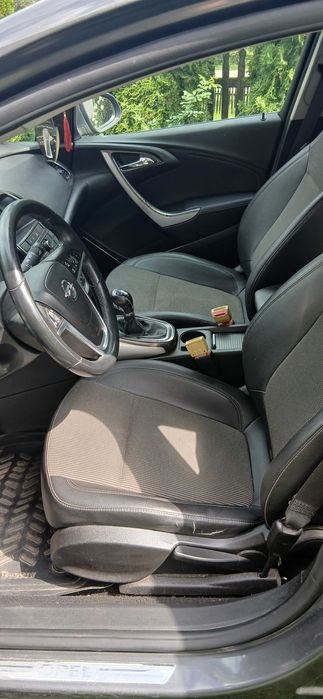 Vand opel astra j