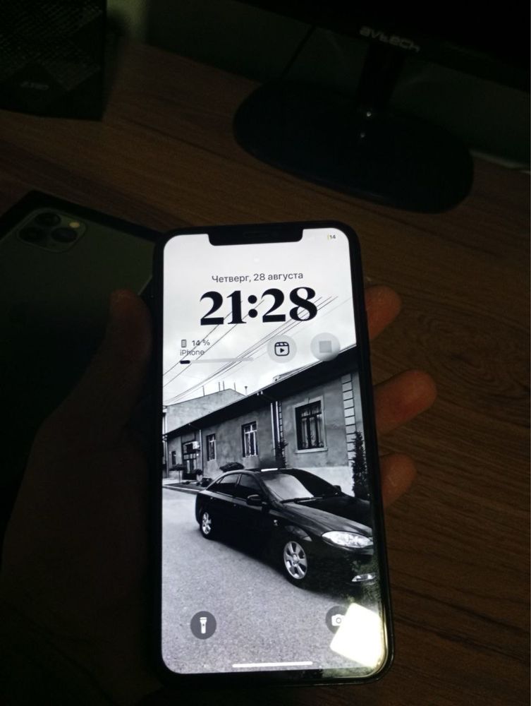 Iphone 11 pro max sotiladi
