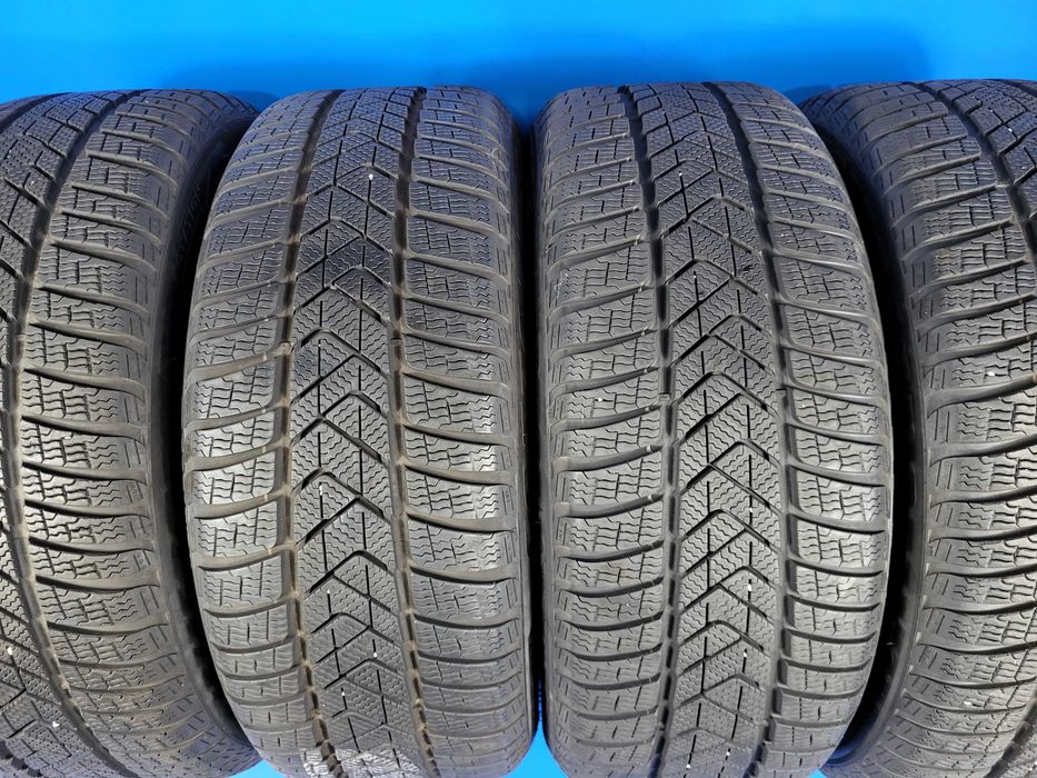 Vand set 4 anvelope M+S 245 45 18 Pirelli Sottozero fff bune