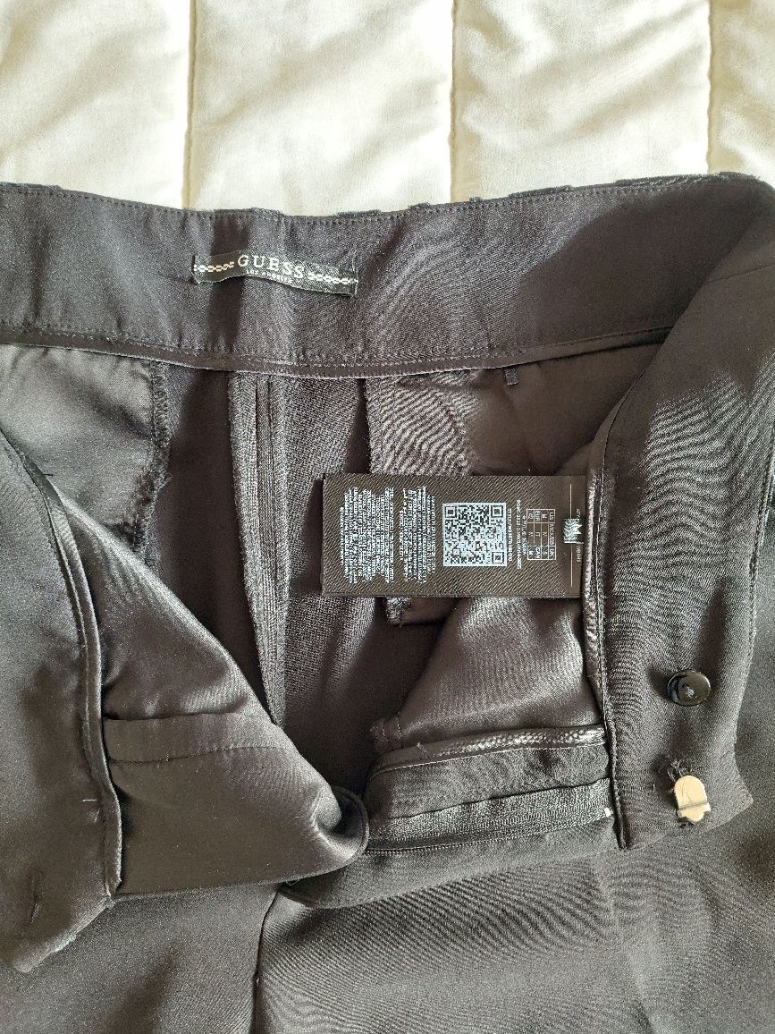 Дамск панталон Guess M размер