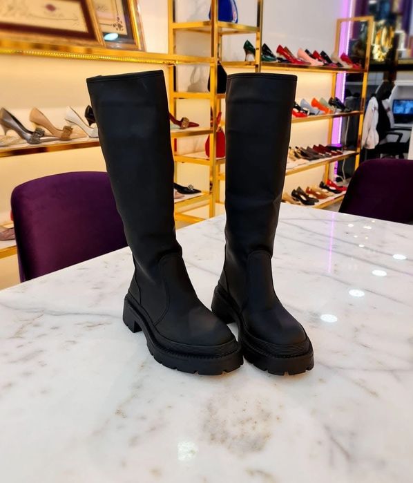 Стилни дамски обувки