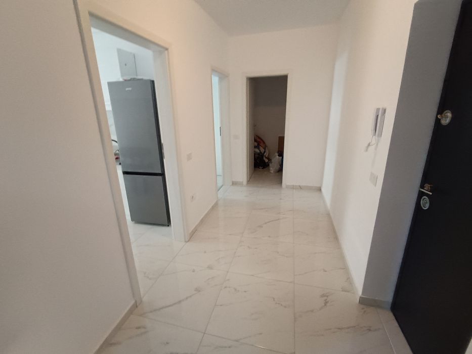 Apartament cu 2 camere prima inchiriere, grand kristal ,parcare