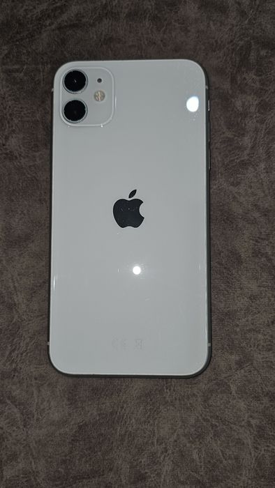 iPhone 11 • 256GB • Отлично състояние