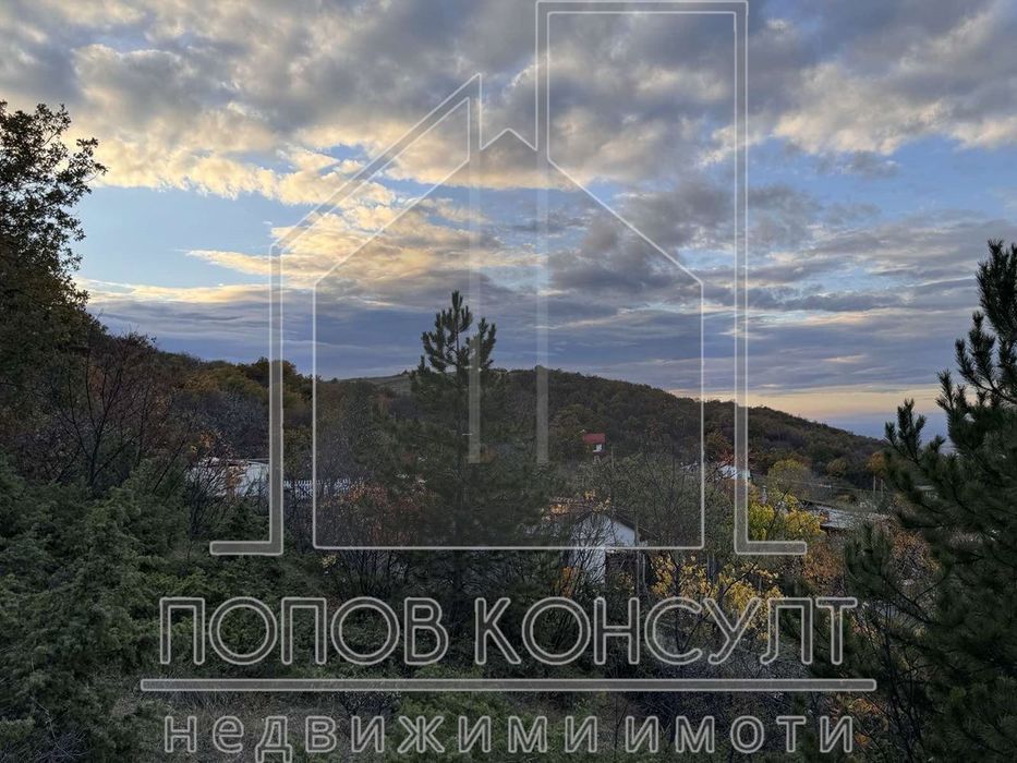 Парцел в Пловдив, област-с.Белащица площ 576 цена 63360