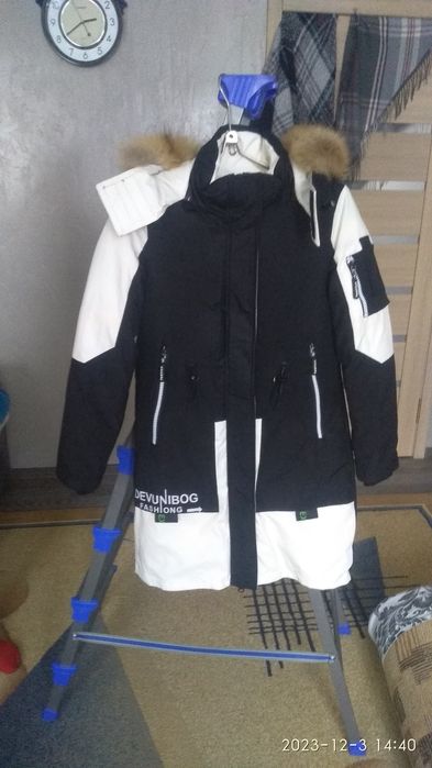 Продам куртку зимнюю