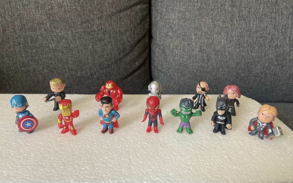 Set figurine marvel - 12 figurine / jucarii pentru copii