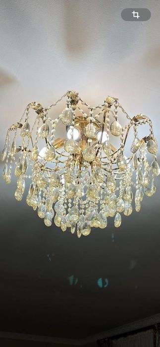 Продам люстру (подвесной потолочный светильник)