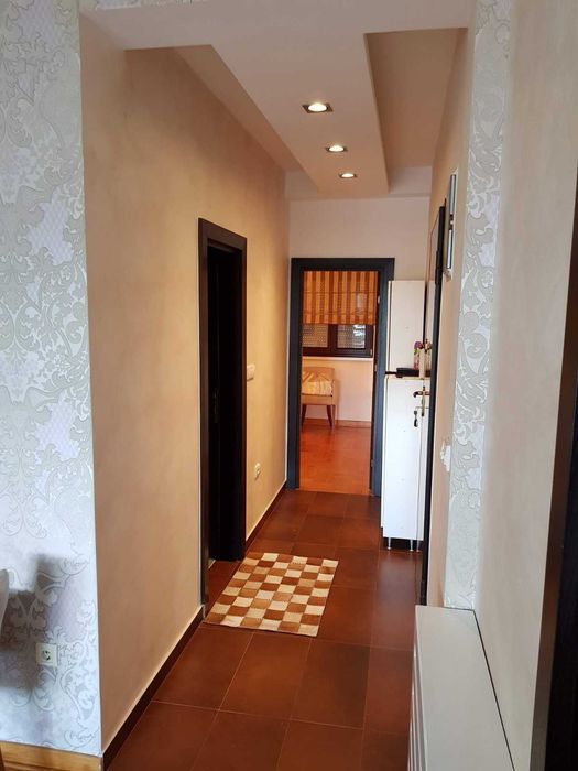 Дава се под наем Двустаен апартамент в София, Център - 57 кв.м за 382.5 € - Снимка #3